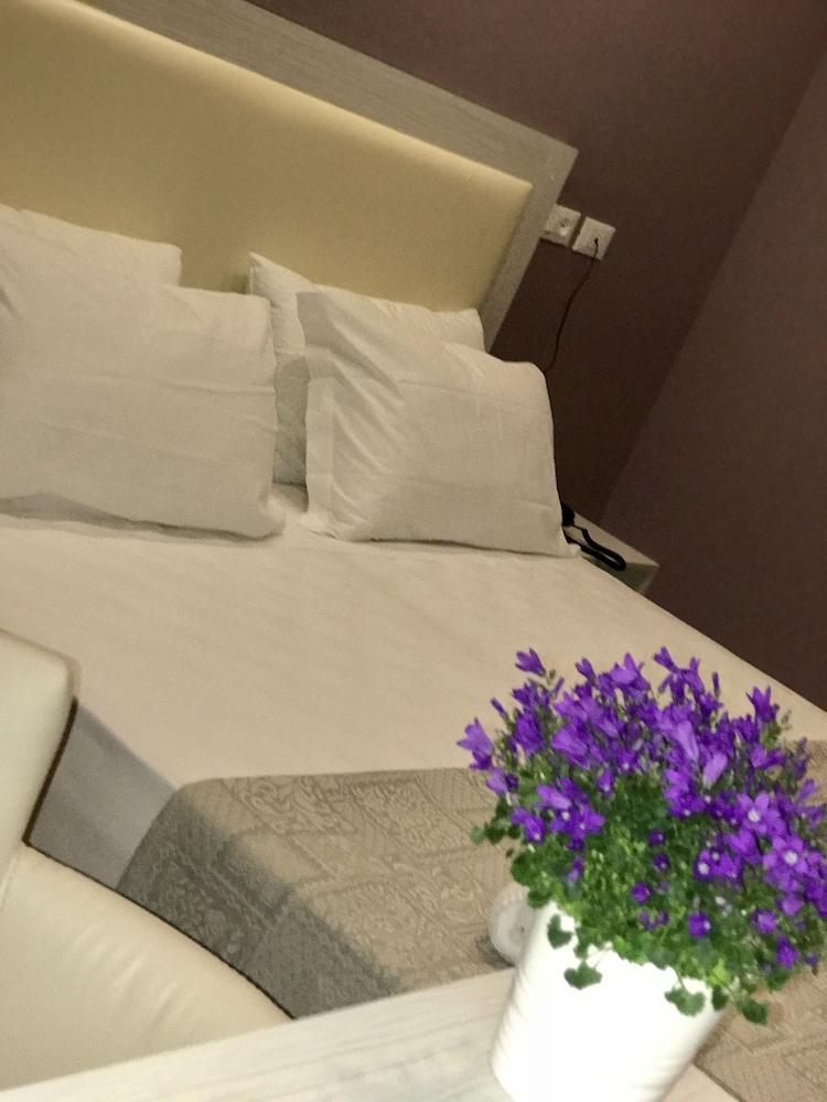 Hotel San Biagio Milan Bagian luar foto