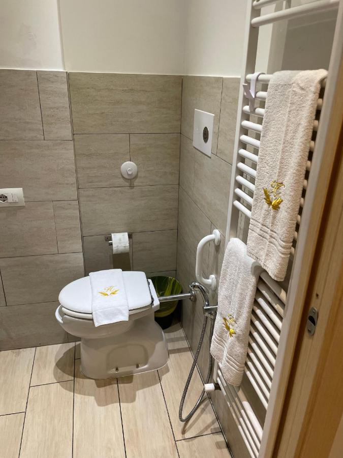 Hotel San Biagio Milan Bagian luar foto