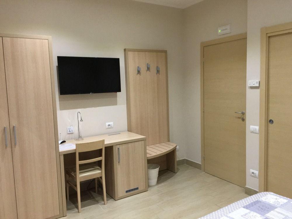 Hotel San Biagio Milan Bagian luar foto