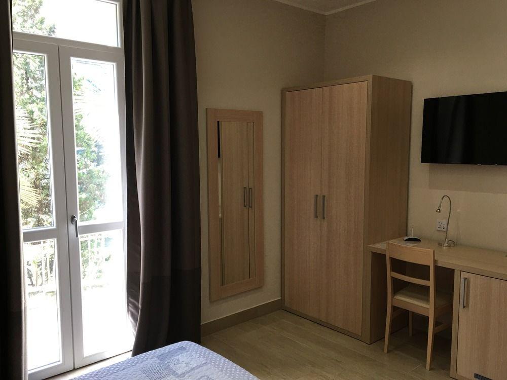 Hotel San Biagio Milan Bagian luar foto