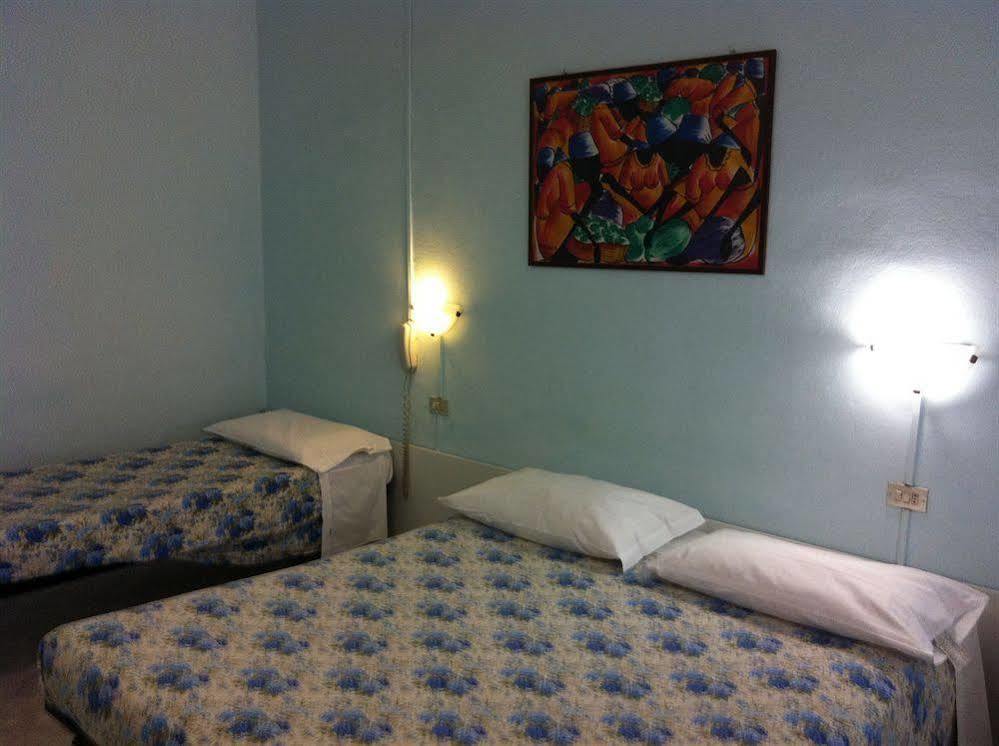 Hotel San Biagio Milan Bagian luar foto