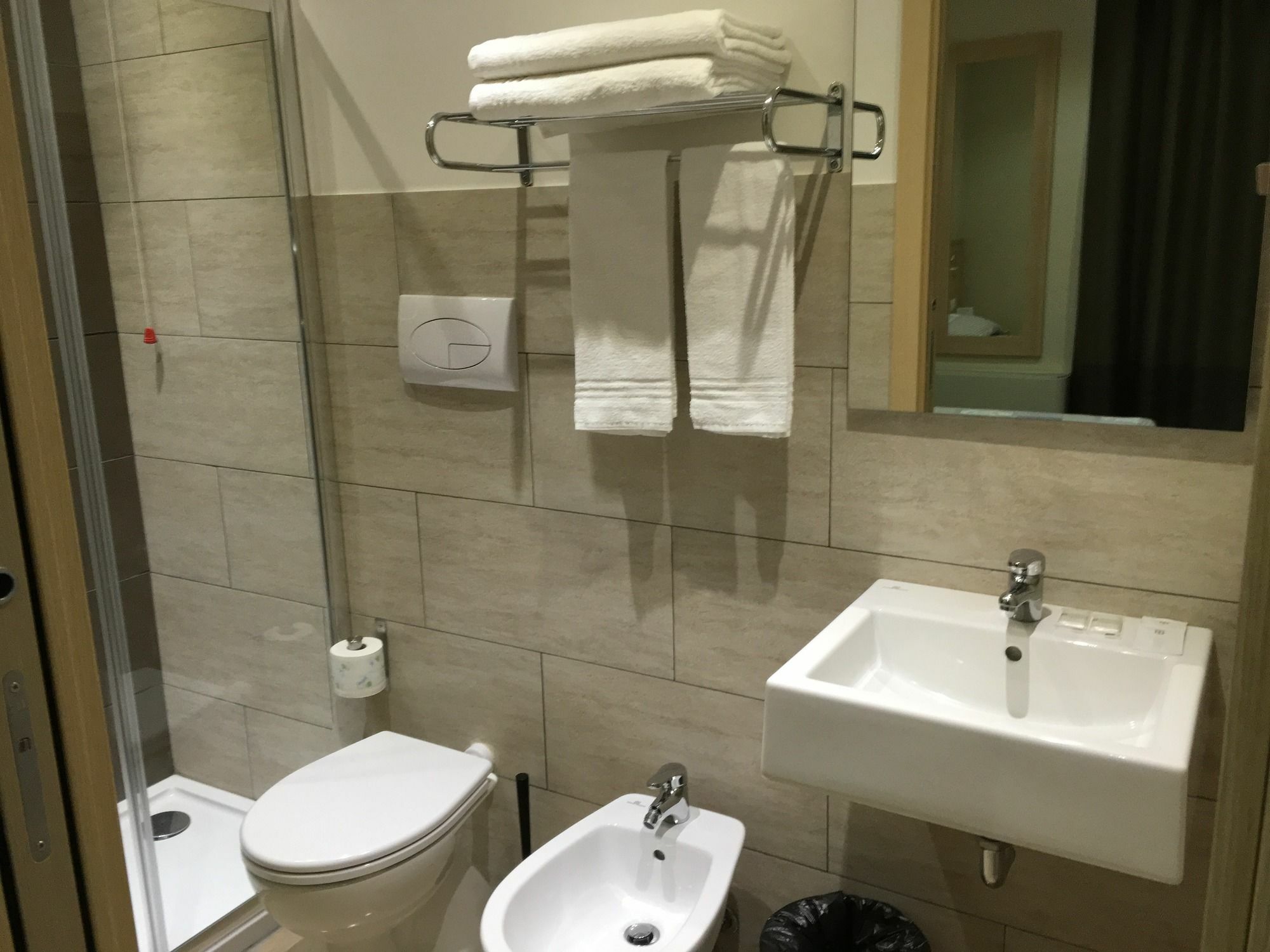 Hotel San Biagio Milan Bagian luar foto